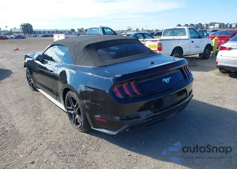 2022 Ford Mustang Ecoboost Premium z USA, uszkodzony, nr VIN 1FATP8UH6N5102183